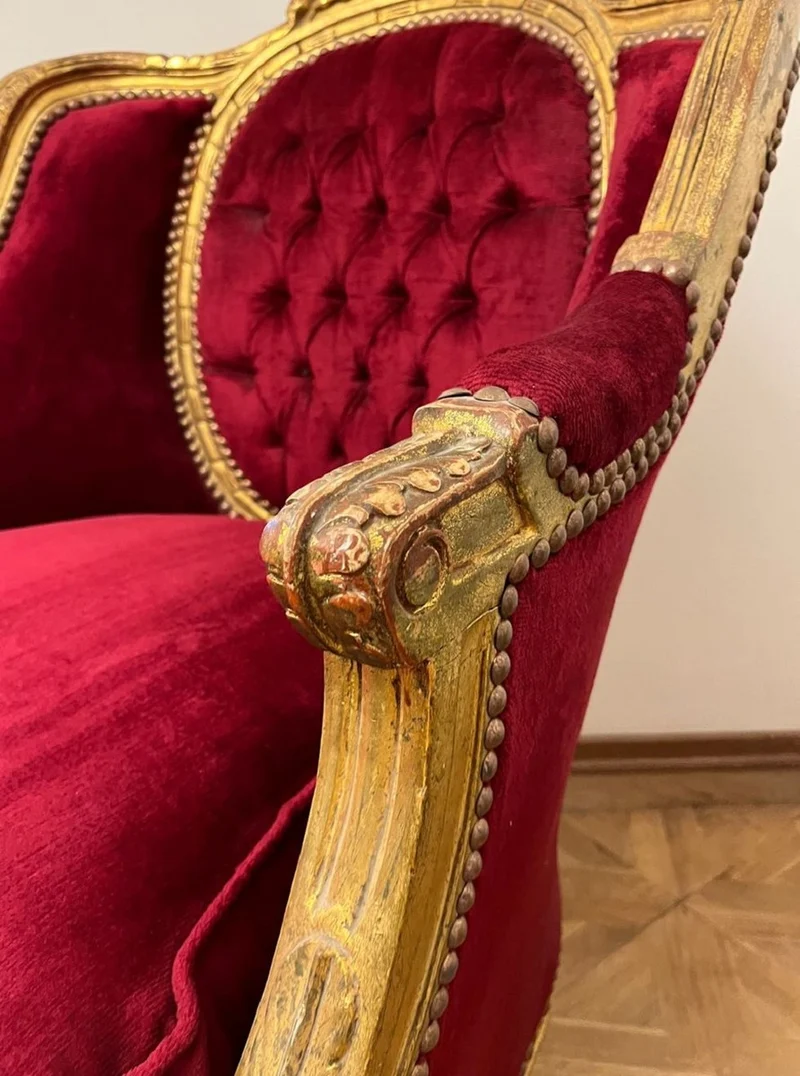 Casa Padrino Barock Wohnzimmer Sessel Bordeauxrot / Antik Gold - Handgefertigter Antik Stil Wohnzimmer Sessel - Wohnzimmer Möbel - Barock Möbel - Edel & Prunkvoll