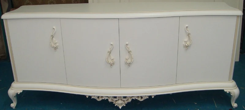 Casa Padrino Luxus Barock Massivholz Sideboard Matt Weiß / Beige - Handgefertigter Massivholz Schrank mit 4 Türen - Luxus Barock Möbel - Wohnzimmer Möbel im Barockstil - Barock Einrichtung