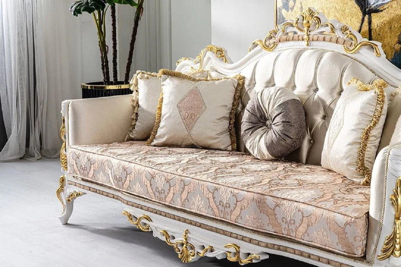 Casa Padrino Luxus Barock Sofa Gold / Silber / Braun / Weiß / Gold - Prunkvolles Wohnzimmer Sofa mit Glitzersteinen - Barockstil Wohnzimmer Möbel - Luxus Möbel im Barockstil - Barock Einrichtung