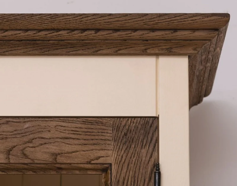 Casa Padrino Landhausstil Esszimmerschrank Creme / Dunkelbraun 137 x 50 x H. 197 cm - Massivholz Küchenschrank - Esszimmer Möbel im Landhausstil - Landhausstil Esszimmer Einrichtung