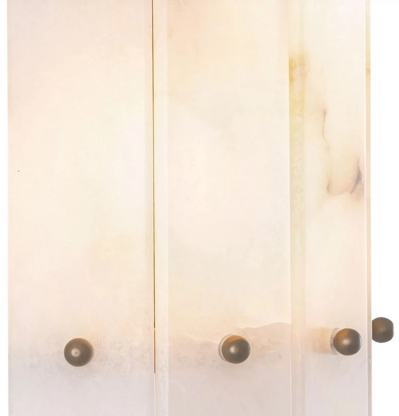 Casa Padrino Luxus Wandleuchte Alabaster / Antik Messing 19 x 10 x H. 40 cm - Wohnzimmer Wandlampe mit Alabaster Lampenschirm - Luxus Leuchten - Luxus Interior - Luxus Möbel