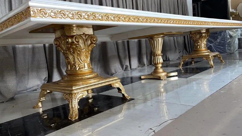 Casa Padrino Luxus Barock Esstisch Creme / Weiß / Gold - Riesiger Massivholz Esszimmertisch - Esszimmer Möbel im Barockstil - Barock Möbel - Barock Einrichtung - Edel & Prunkvoll
