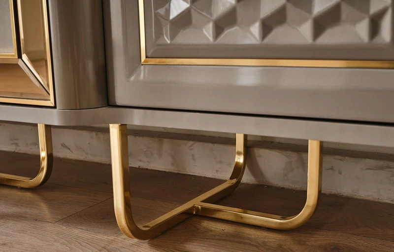 Casa Padrino Luxus Art Deco Möbel Set Grau / Gold - 1 Luxus Art Deco Sideboard mit 4 Türen & 1 Luxus Art Deco Spiegel - Art Deco Möbel - Luxus Möbel - Luxus Einrichtung - Art Deco Einrichtung
