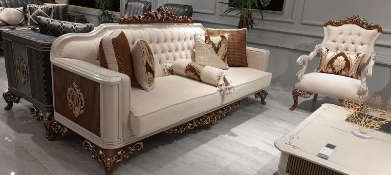 Casa Padrino Luxus Barock Sessel Beige / Grau / Braun / Gold - Handgefertigter Barockstil Wohnzimmer Sessel - Barock Wohnzimmer Möbel - Edel & Prunkvoll