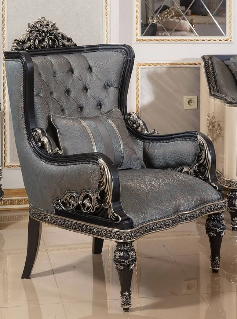 Casa Padrino Luxus Barock Sessel Hellblau / Schwarz / Gold - Handgefertigter Barockstil Wohnzimmer Sessel mit elegantem Muster - Barock Wohnzimmer Möbel - Edel & Prunkvoll