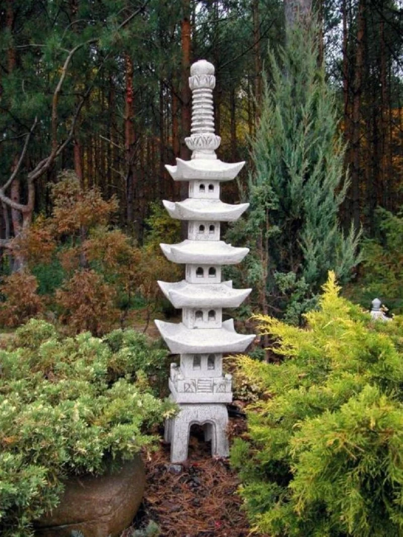 Casa Padrino Luxus Garten Deko Pagode Grau 27 x 27 x H. 169 cm - Elegante 5 Stöckige Stein Pagode - Garten & Terrassen Deko Accessoires im Japanischen Stil