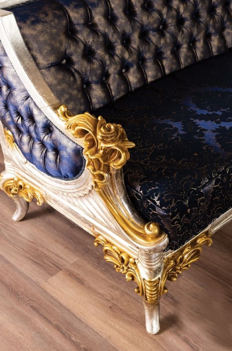 Casa Padrino Luxus Barock Sofa Royalblau / Schwarz / Silber / Gold - Prunkvolles Wohnzimmer Sofa mit elegantem Muster - Barock Wohnzimmer Möbel