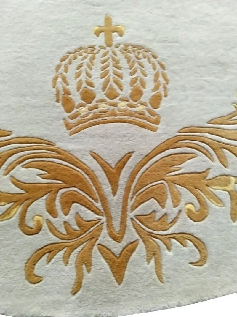 Pompöös by Casa Padrino Luxus Teppich von Harald Glööckler Krone Creme / Gold Ø 260 cm - Runder Barock Design Teppich - Handgewebt aus Wolle