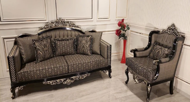 Casa Padrino Luxus Barock Wohnzimmer Sessel Grau / Schwarz / Gold - Prunkvoller Sessel mit elegantem Muster - Handgefertigte Barock Wohnzimmer Möbel