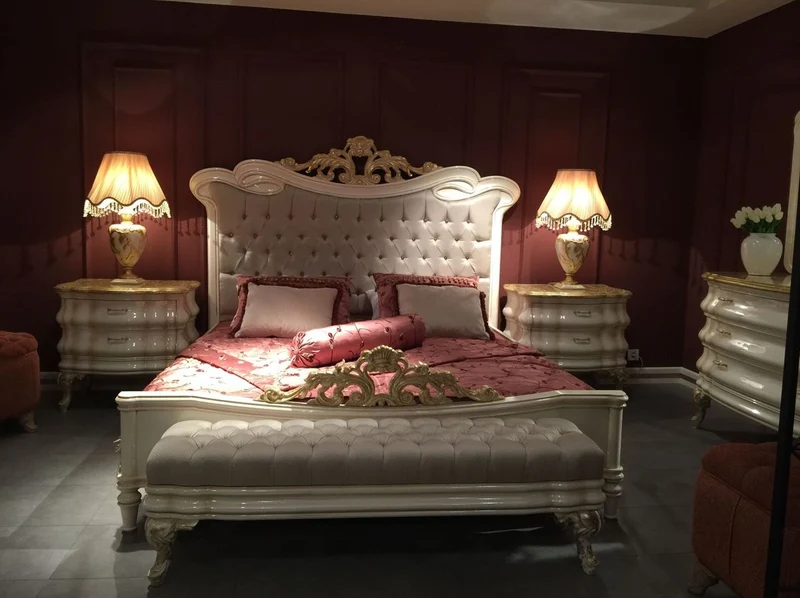 Casa Padrino Luxus Barock Nachtkommode Weiß / Gold - Handgefertigter Barock Nachttisch mit 2 Schubladen - Barock Schlafzimmer Möbel