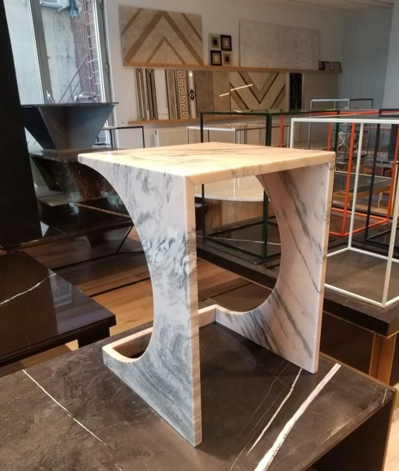 Casa Padrino Luxus Marmor Beistelltisch Weiß / Grau 40 x 40 x H. 55 cm - Marmor Tisch - Marmor Blumentisch - Luxus Marmor Wohnzimmer Möbel