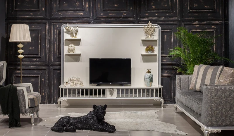 Casa Padrino Luxus Barock TV Schrank Weiß / Silber - Prunkvolles Wohnzimmer Sideboard mit Rückwand - Barock Wohnzimmer Möbel