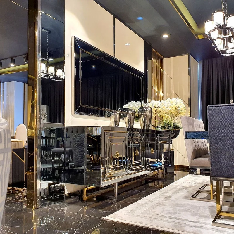 Casa Padrino Luxus Möbel Set Sideboard mit Spiegel Silber / Gold - Verspiegelter Massivholz Schrank mit elegantem Wandspiegel - Verspiegelte Luxus Möbel