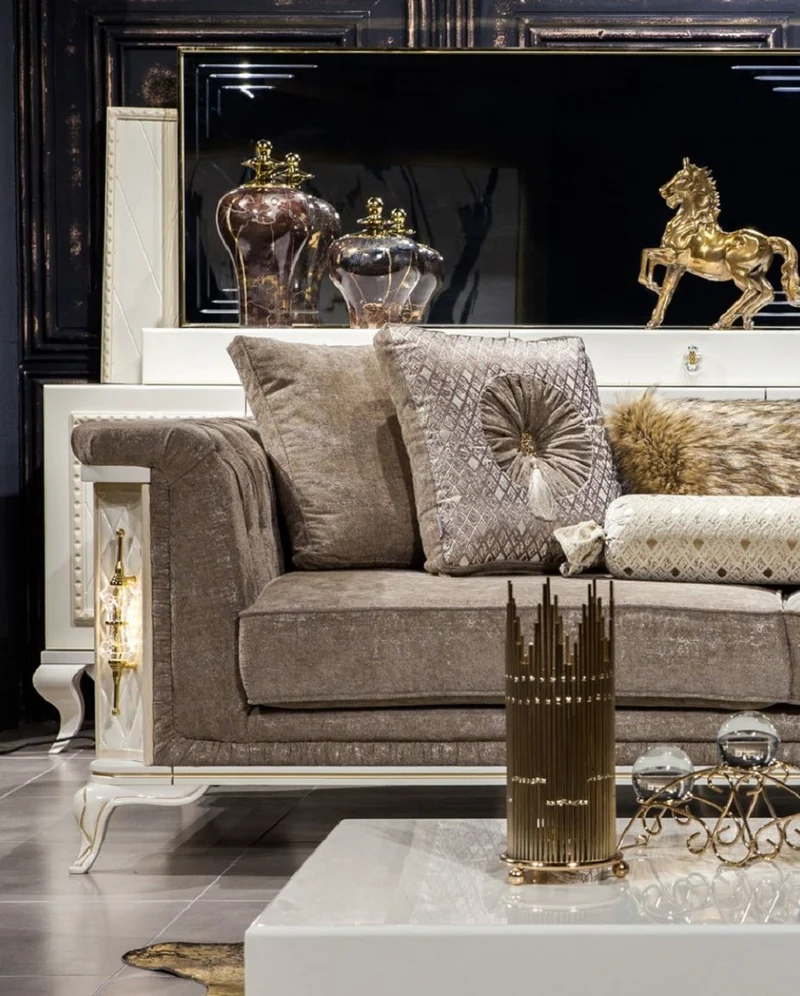 Casa Padrino Luxus Barock Sofa Grau / Weiß / Gold - Beleuchtetes Wohnzimmer Sofa im Barockstil - Barock Wohnzimmer Möbel - Edel & Prunkvoll