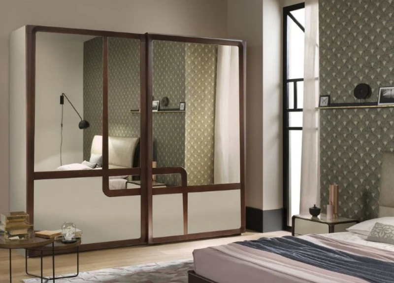 Casa Padrino Luxus Schlafzimmerschrank Weiß / Braun 295 x 67 x H. 250 cm - Edler Massivholz Kleiderschrank mit 2 Schiebetüren - Schlafzimmer Möbel - Luxus Qualität - Made in Italy