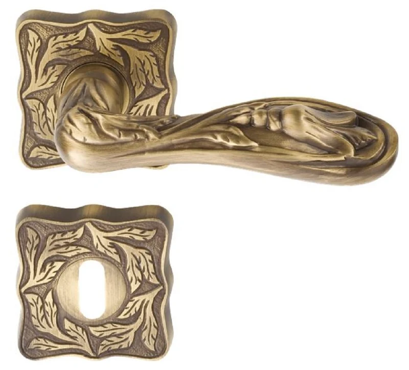 Casa Padrino Barock Türgriff Set Messing Patiniert 13 x H. 5,8 cm - Elegante Türklinken mit quadratischen Rosetten - Barock Deko Accessoires