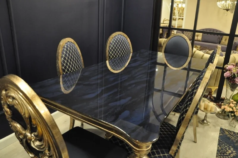 Casa Padrino Luxus Barock Esszimmer Set Blau / Antik Gold - 1 Esszimmertisch & 6 Esszimmerstühle - Barock Esszimmer Möbel - Edel & Prunkvoll