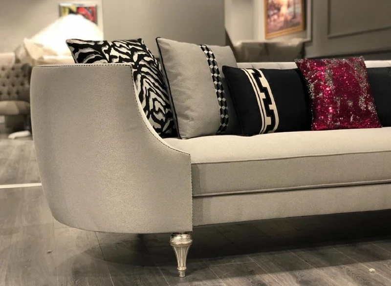 Casa Padrino Luxus Barock Sofa Silber / Antik Silber - Handgefertigtes Wohnzimmer Sofa - Edle Barock Wohnzimmer Möbel