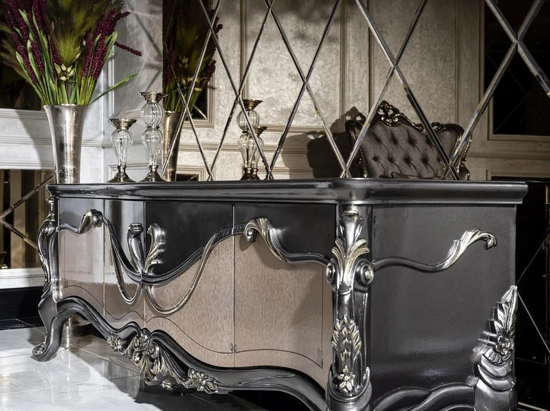 Casa Padrino Luxus Barock TV Schrank Dunkelgrau / Beige / Gold - Prunkvolles Wohnzimmer Sideboard mit 4 Türen - Barock Wohnzimmer Möbel