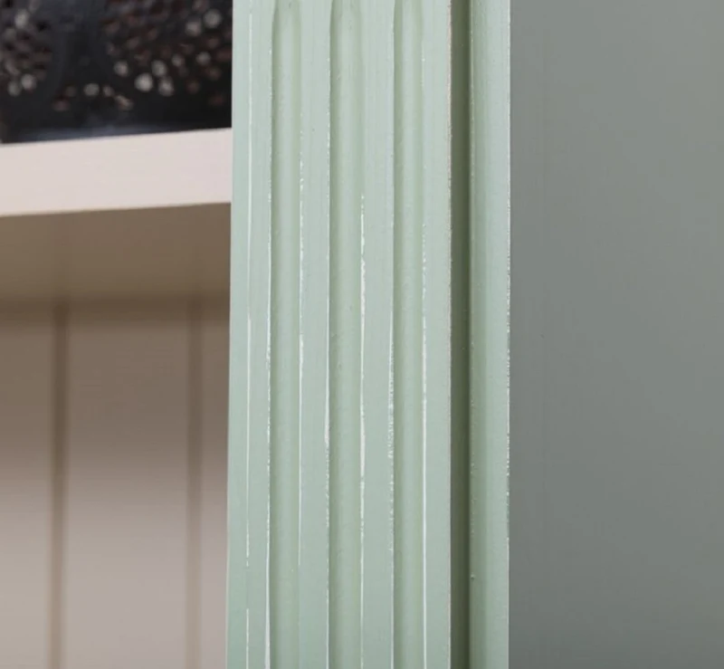 Casa Padrino Landhausstil Bücherschrank Grün / Grau 120 x 39 x H. 197 cm - Massivholz Schrank - Wohnzimmerschrank - Büroschrank - Landhausstil Möbel