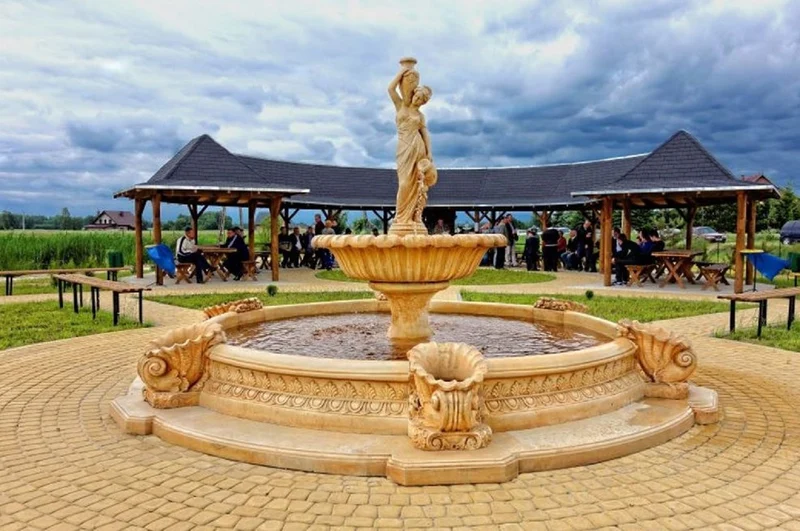 Casa Padrino Barock Springbrunnen Umrandung Beige Ø 445 x H. 58 cm - Runde Gartenbrunnen Umrandung - Brunnen Umrandung - Prunkvolle Gartendeko im Barockstil