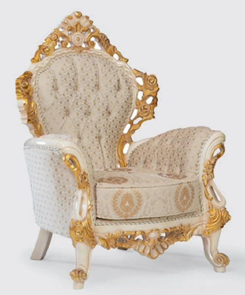 Casa Padrino Luxus Barock Sessel Creme / Weiß / Gold 100 x 80 x H. 125 cm - Handgefertigter Wohnzimmer Sessel mit elegantem Muster - Barock Wohnzimmer Möbel - Edel & Prunkvoll