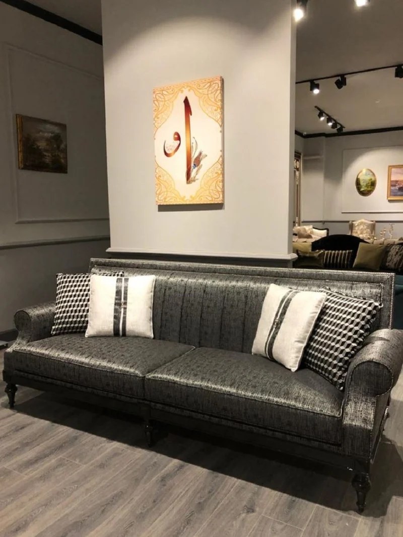 Casa Padrino Luxus Barock Sofa Silber / Schwarz - Edles Wohnzimmer Sofa im Barockstil - Barock Wohnzimmer Möbel