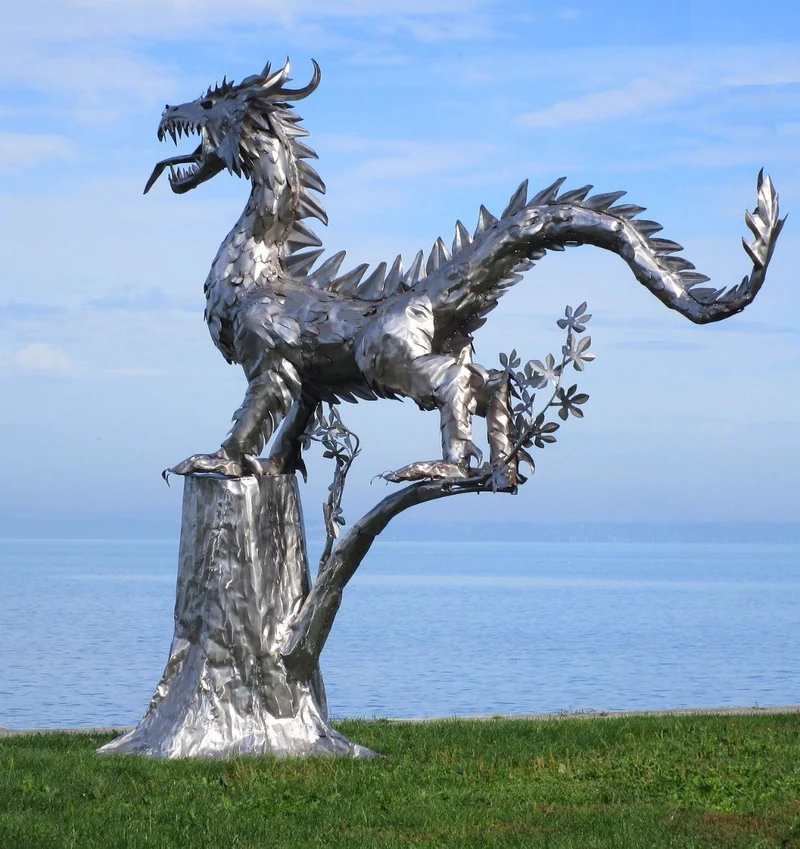 Casa Padrino Luxus Gartendeko Skulptur Drache Silber 290 x 140 x H. 292 cm - Riesige Edelstahl Deko Figur - Gartenfigur - Hotel Garten Deko