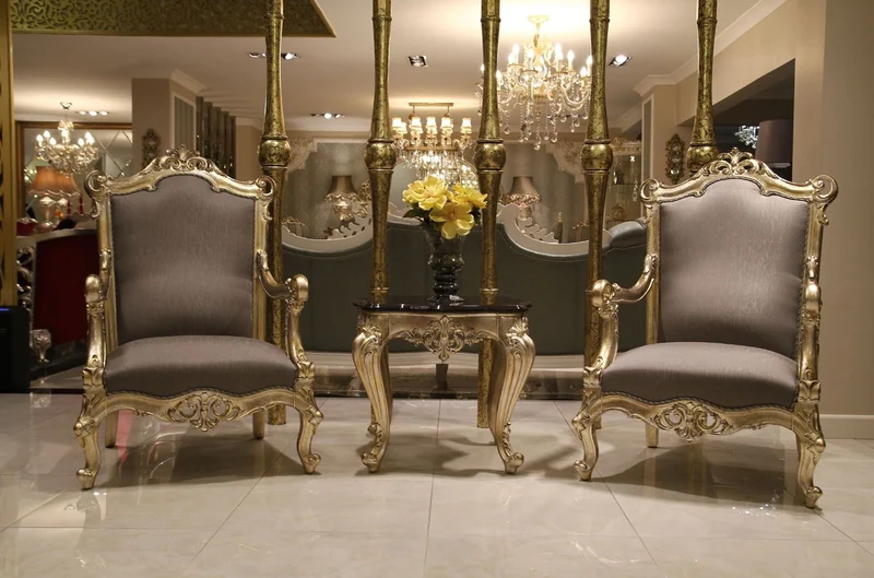 Casa Padrino Luxus Barock Beistelltisch Dunkelbraun / Gold - Prunkvoller handgefertigter Tisch im Barockstil - Barock Wohnzimmer Möbel