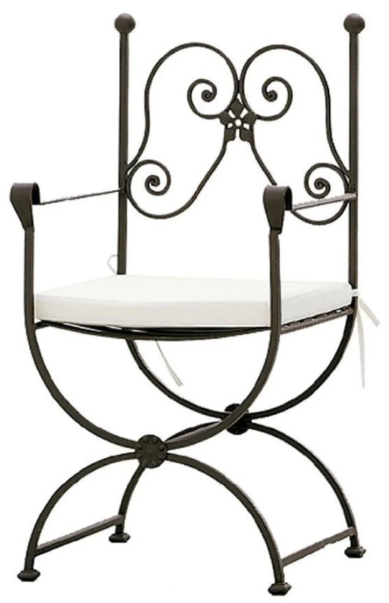 Casa Padrino Luxus Jugendstil Gartenstuhl mit Armlehnen und Sitzkissen Braun / Weiß 60 x 44 x H. 97 cm - Handgeschmiedeter Esszimmer Stuhl - Esszimmer Garten Terrassen Möbel