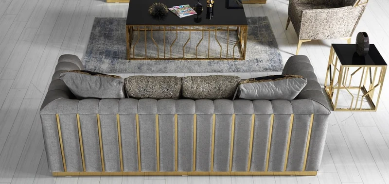 Casa Padrino Luxus Wohnzimmer Set Grau / Gold - 2 Sofas & 2 Sessel & 1 Couchtisch - Moderne Wohnzimmer Möbel - Luxus Qualität
