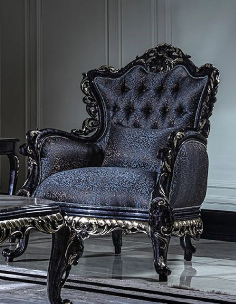 Casa Padrino Luxus Barock Wohnzimmer Set Weiß / Blau / Gold - 2 Sofas & 2 Sessel & 1 Couchtisch - Prunkvolle Wohnzimmer Möbel im Barockstil
