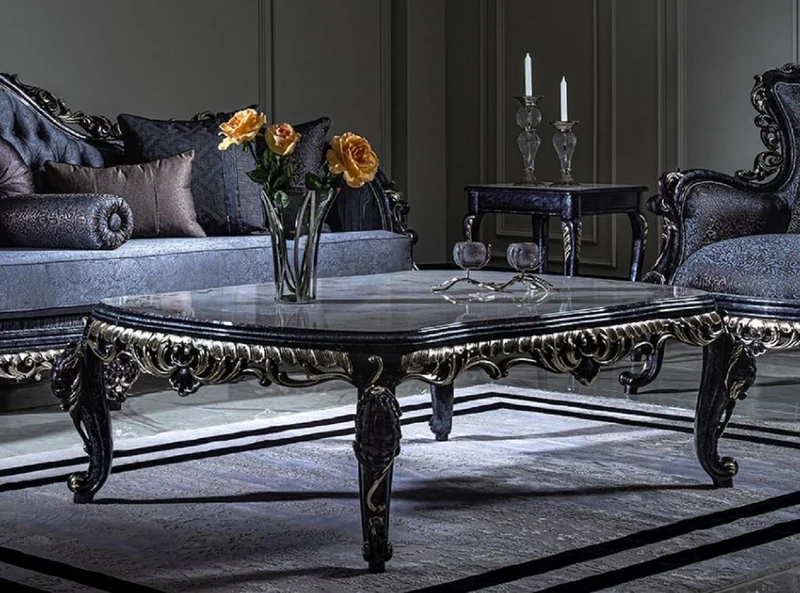 Casa Padrino Luxus Barock Wohnzimmer Set Weiß / Blau / Gold - 2 Sofas & 2 Sessel & 1 Couchtisch - Prunkvolle Wohnzimmer Möbel im Barockstil