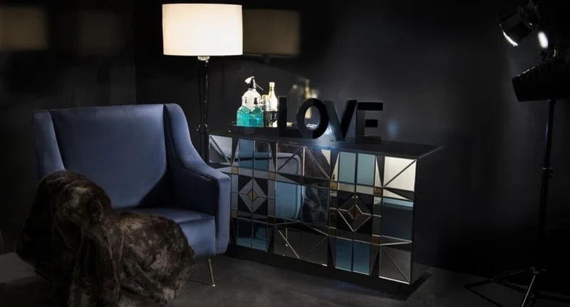 Casa Padrino Luxus Sideboard Schwarz / Blau 140 x 45 x H. 80 cm - Massivholz Schrank mit 4 verspiegelten Türen - Luxus Möbel