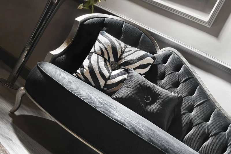 Casa Padrino Luxus Barock Sofa Grau / Antik Silber - Handgefertigtes Wohnzimmer Sofa im Barockstil - Edle Barock Wohnzimmer Möbel