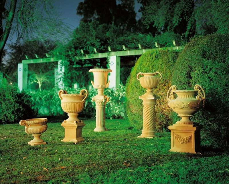 Casa Padrino Barock Säule Terracotta 44 x 44 x H. 105 cm - Handgefertigte Keramik Deko Säule - Barock Garten Terrassen Deko