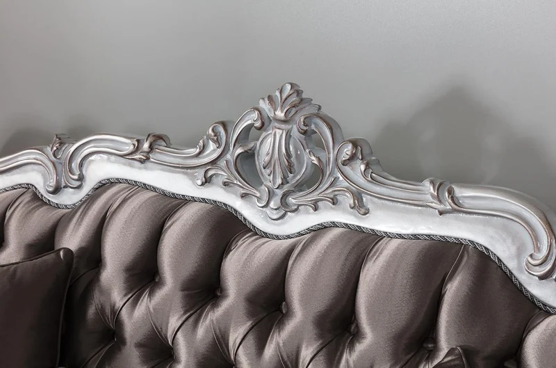 Casa Padrino Luxus Barock Sofa Bronzefarben / Silber 262 x 90 x H. 113 cm - Prunkvolles Wohnzimmer Sofa mit dekorativen Kissen - Barock Möbel