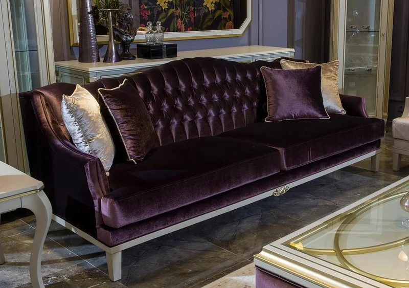 Casa Padrino Luxus Barock Sofa Lila / Weiß / Gold 239 x 83 x H. 91 cm - Edles Wohnzimmer Sofa mit dekorativen Kissen - Barock Wohnzimmer Möbel