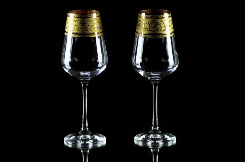 Casa Padrino Luxus Barock Weißweinglas 6er Set Gold Ø 8 x H. 21,5 cm - Handgefertigte und handgravierte Weingläser - Hotel & Restaurant Accessoires - Luxus Qualität