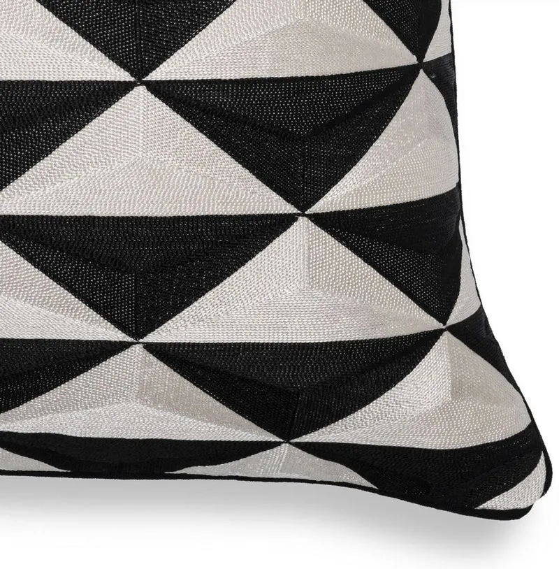 Casa Padrino Luxus Deko Kissen Schwarz / Weiß 50 x 50 cm - Edles Zierkissen mit elegantem Muster - Luxus Qualität - Deko Accessoires