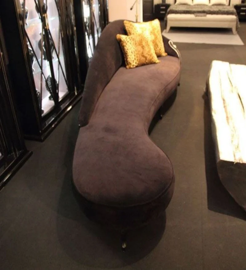 Casa Padrino Luxus Barock Samt Chaiselongue Schwarz 300 x 90 x H. 94 cm - Gebogene Massivholz Recamiere mit edlem Samtstoff - Barock Möbel - Luxus Qualität