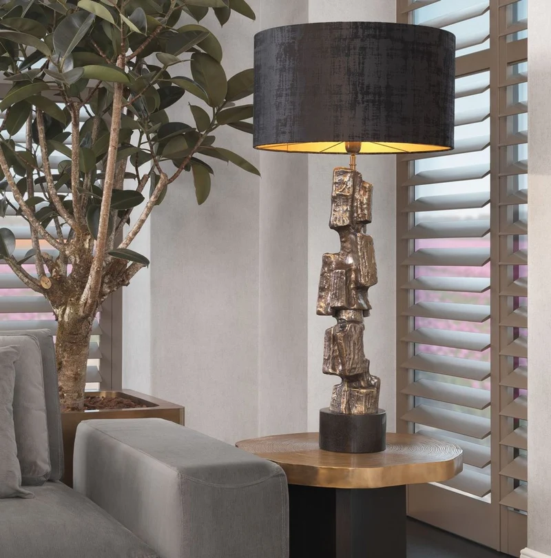 Casa Padrino Luxus Tischleuchte Vintage Messingfarben / Schwarz Ø 55 x H. 113 cm - Moderne Tischlampe mit Granitsockel und rundem Lampenschirm - Wohnzimmer Lampe