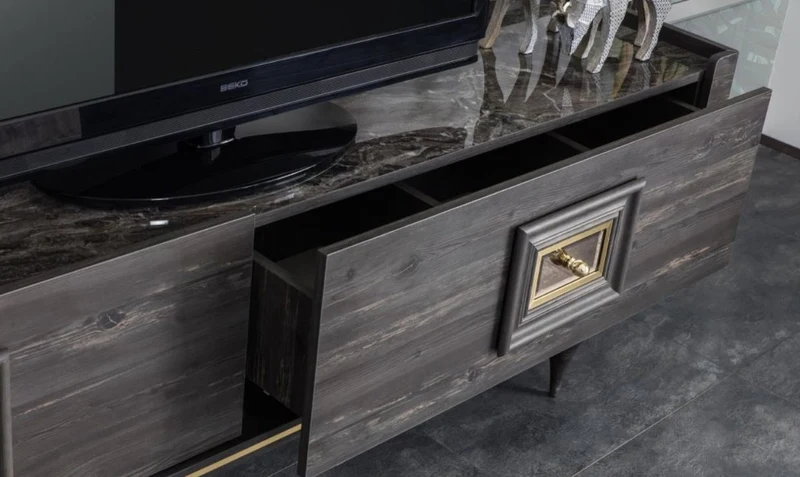 Casa Padrino Luxus Art Deco TV Schrank Grau / Schwarz / Messingfarben 226 x 44 x H. 65 cm - Edler Wohnzimmer Fernsehschrank mit Schublade und 2 Türen - Art Deco Möbel