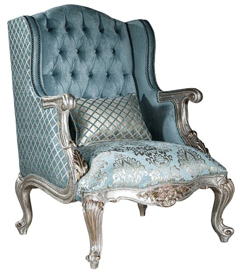 Casa Padrino Luxus Barock Wohnzimmer Set Hellblau / Silber - 2 Sofas & 2 Sessel & 1 Couchtisch - Prunkvolle Wohnzimmer Möbel im Barockstil