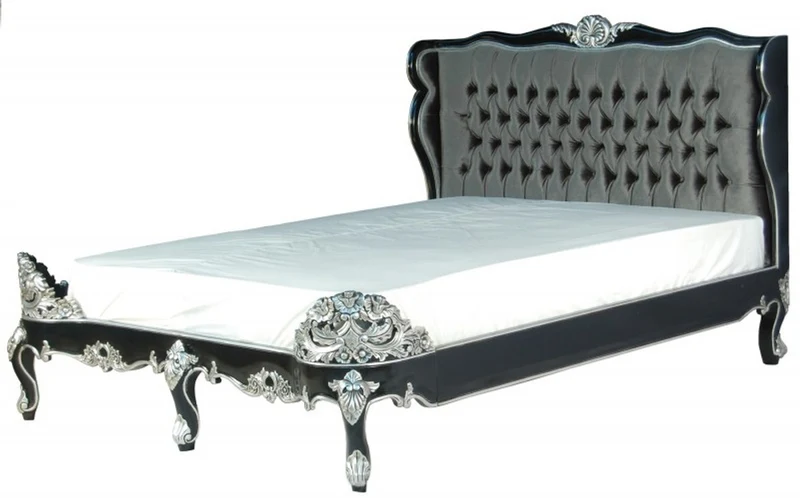Casa Padrino Barock Bett Barocco Splendid Schwarz / Silber, Bezug aus edlem Satinstoff, 180 x 200 cm