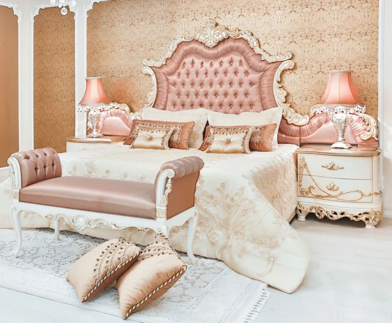 Casa Padrino Luxus Barock Schlafzimmer Set Rosa / Weiß / Creme / Kupferfarben - 1 Doppelbett mit Kopfteil & 2 Nachttische & 1 Sitzbank - Barock Schlafzimmer Möbel - Edel & Prunkvoll