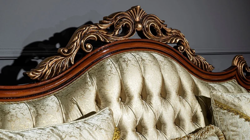 Casa Padrino Luxus Barock Sofa Gold / Braun / Bronze 245 x 92 x H. 127 cm - Wohnzimmer Sofa mit elegantem Muster und dekorativen Kissen - Edle Barock Möbel
