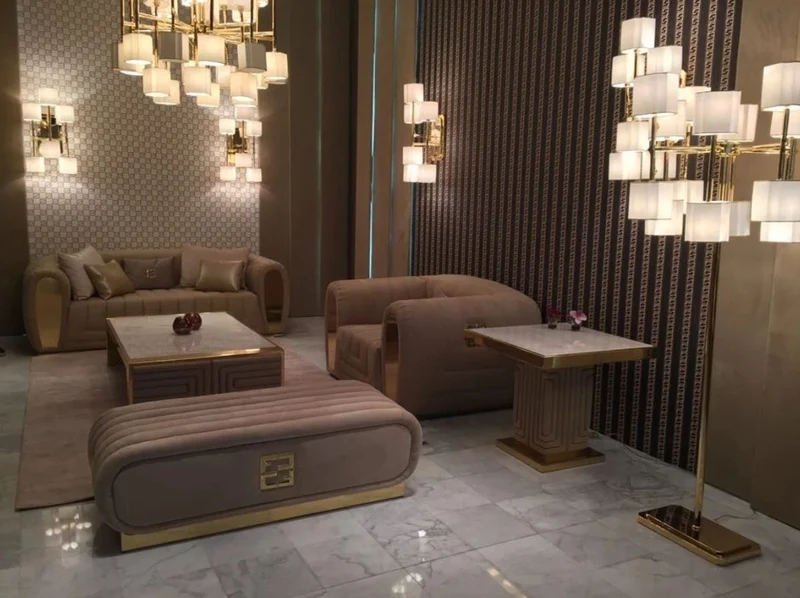 Casa Padrino Luxus Wildleder Sitzbank Taupefarben / Gold 130 x 60 x H. 36 cm - Hotel Möbel - Luxus Qualität - Made in Italy