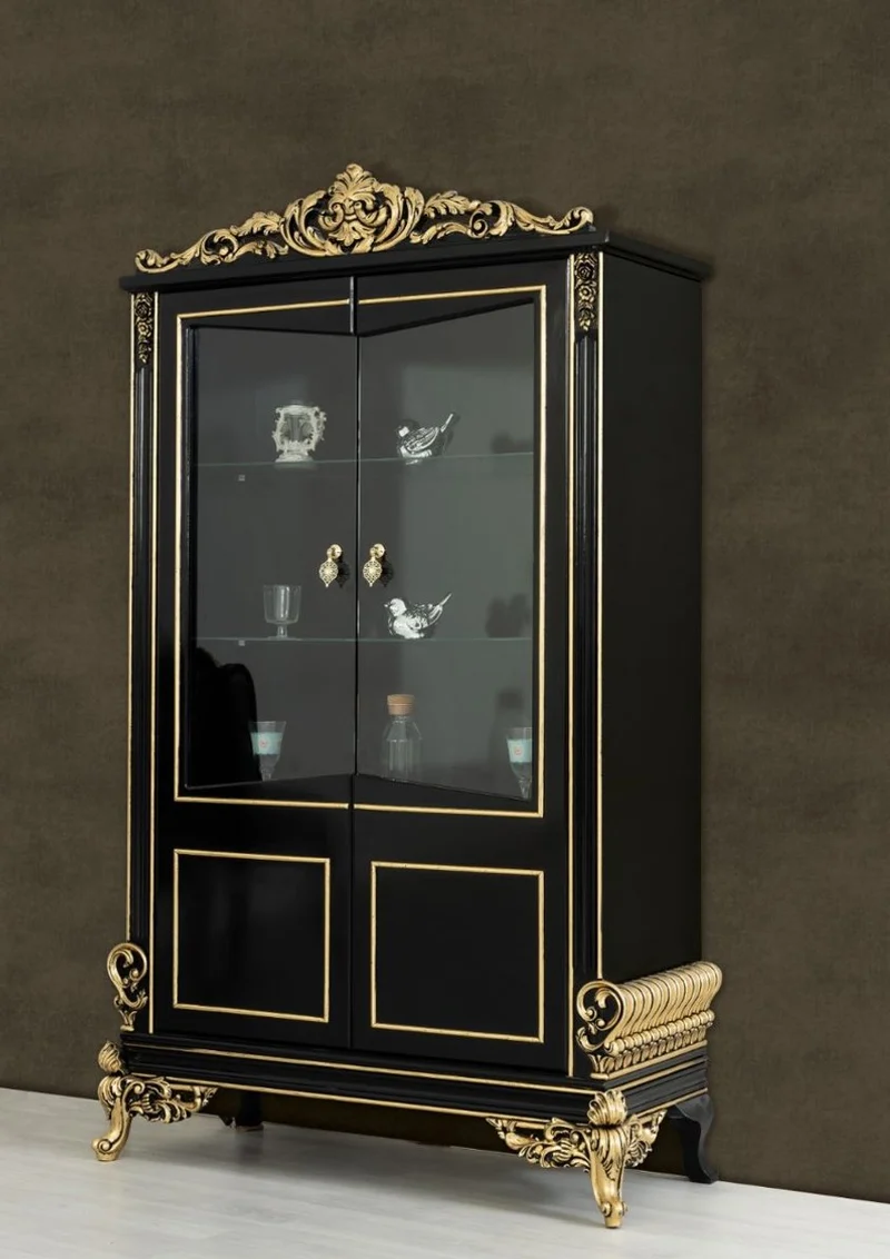 Casa Padrino Luxus Barock Wohnzimmer Vitrine Schwarz / Gold 130 x 55 x H. 210 cm - Prunkvoller Barock Vitrinenschrank mit 2 Glastüren - Edle Barock Möbel