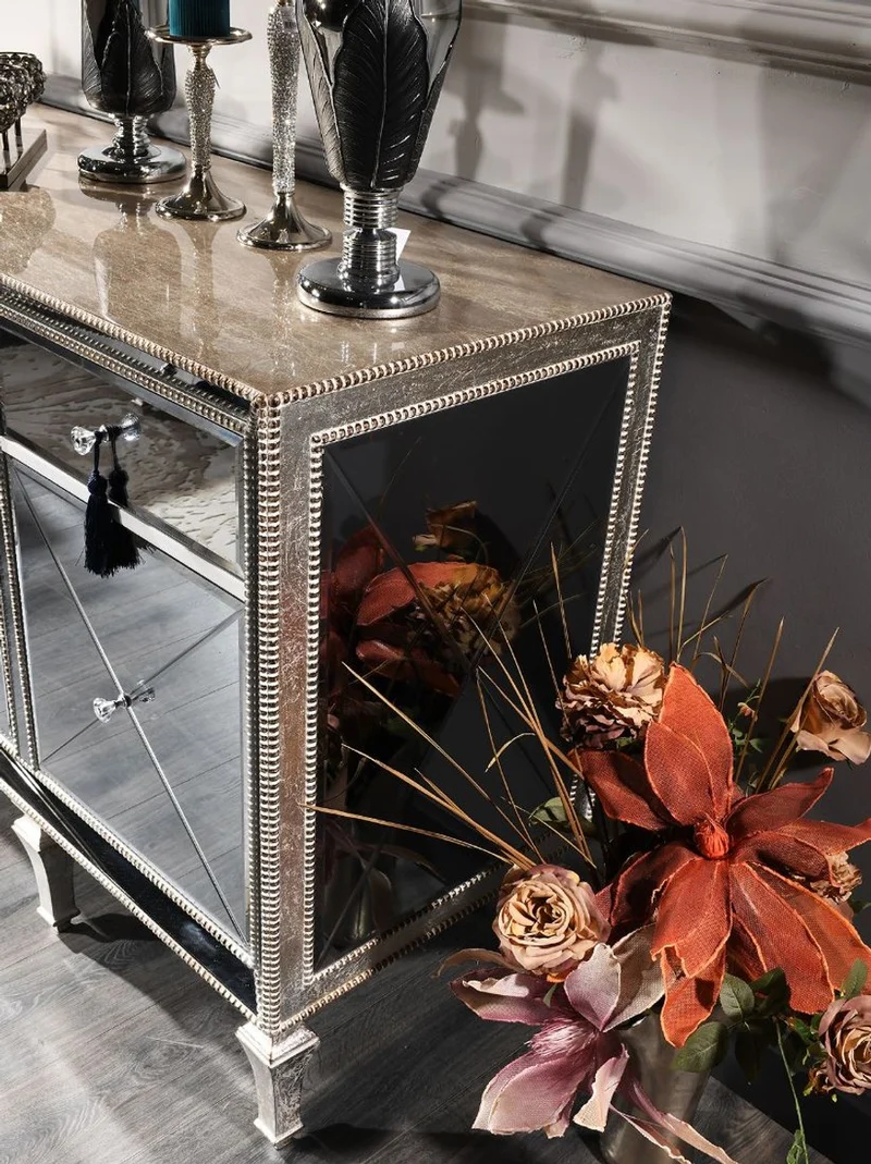 Casa Padrino Luxus Barock Kommode mit Spiegelglas Silber / Gold 205 x 55 x H. 100 cm - Verspiegelter Wohnzimmerschrank - Luxus Qualität